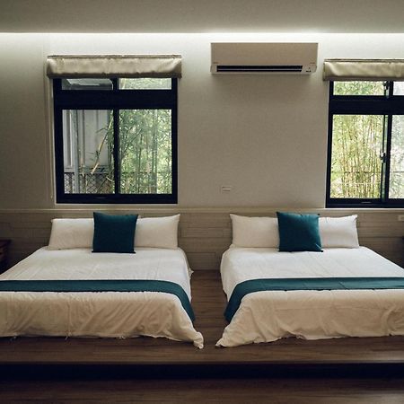 藴慢築 茶花藝主題民宿 Yun Man Zhu Homestay Gongguan Ngoại thất bức ảnh