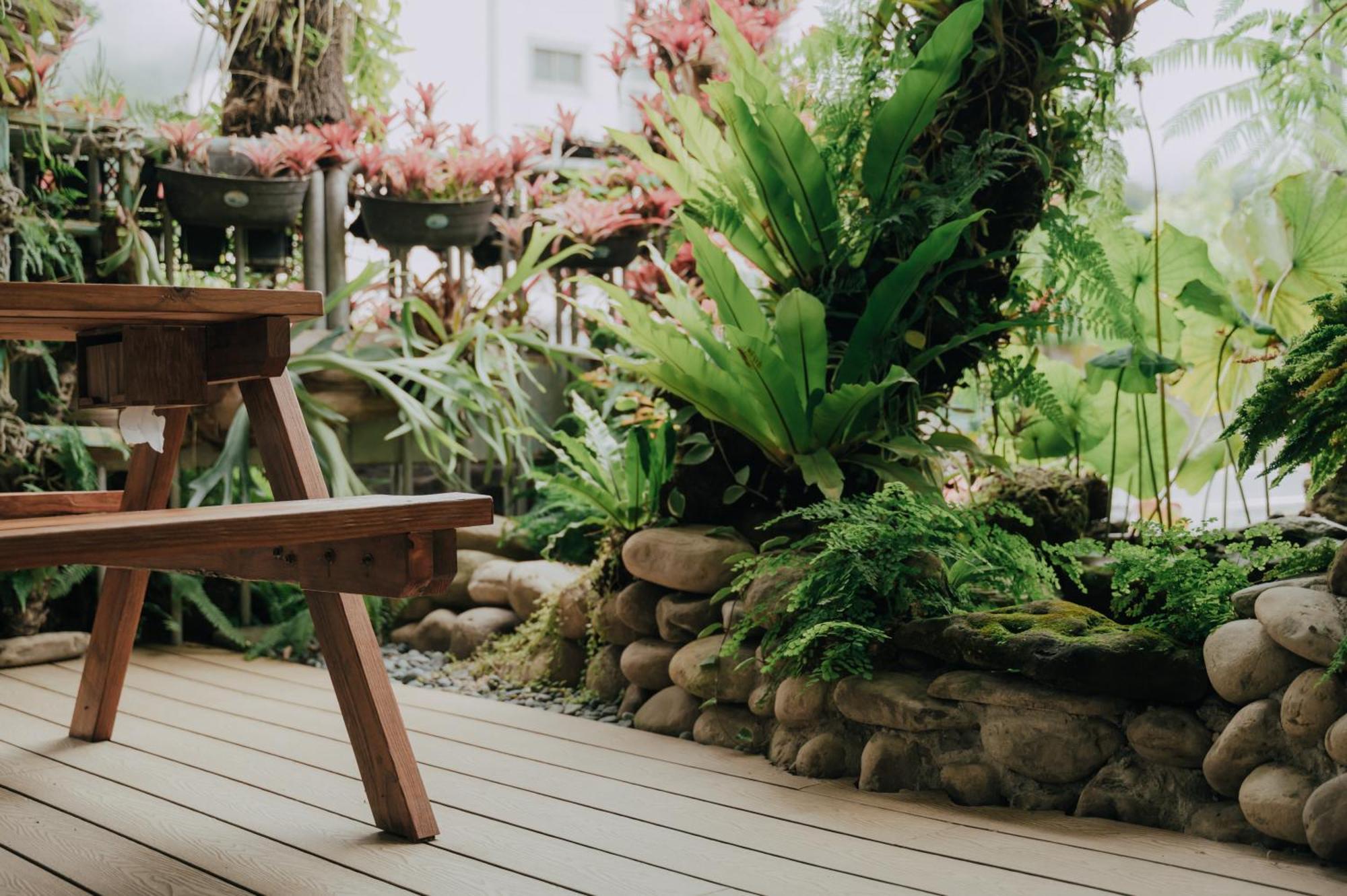 藴慢築 茶花藝主題民宿 Yun Man Zhu Homestay Gongguan Ngoại thất bức ảnh