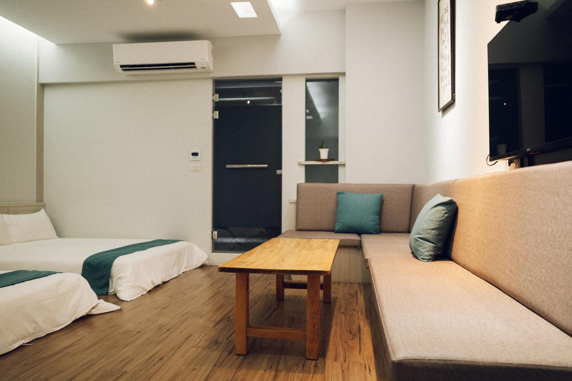 藴慢築 茶花藝主題民宿 Yun Man Zhu Homestay Gongguan Ngoại thất bức ảnh