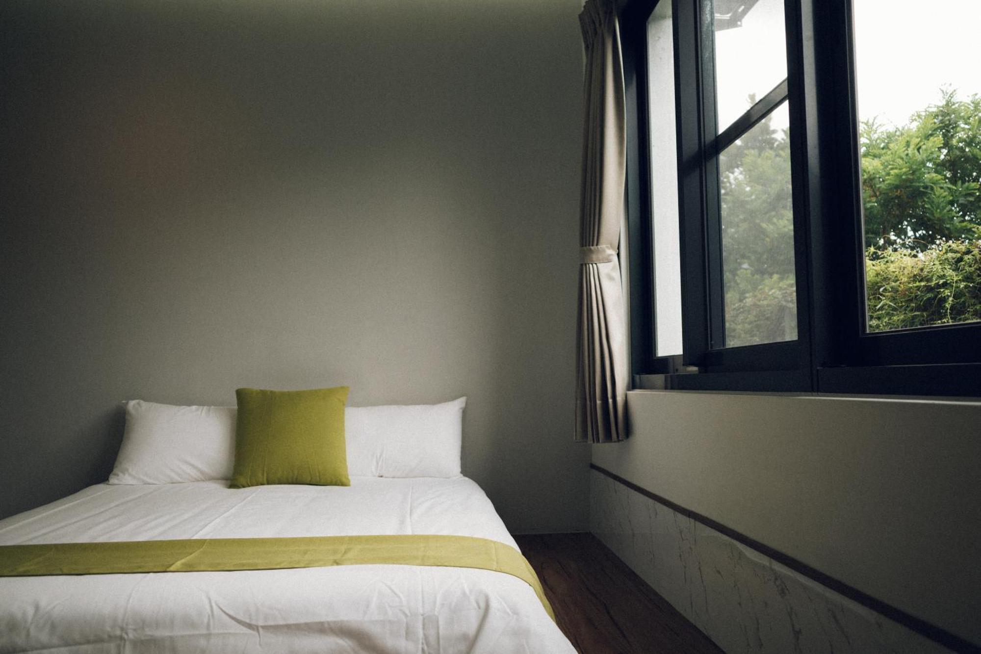 藴慢築 茶花藝主題民宿 Yun Man Zhu Homestay Gongguan Ngoại thất bức ảnh